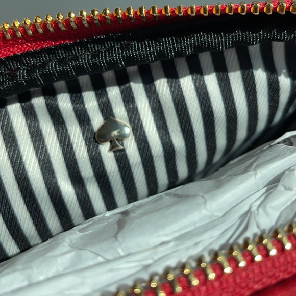 RARE- NWOT-Kate Spade- Red crossbody - Picture 3 of 8